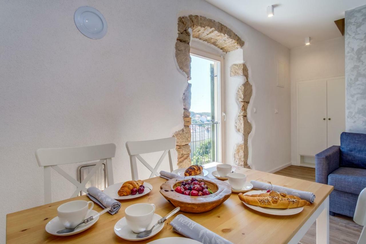 Casa Rustica Apartment Mali Losinj Exterior photo