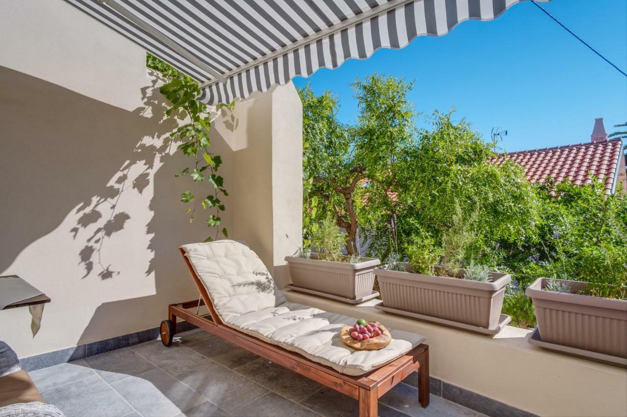Casa Rustica Apartment Mali Losinj Exterior photo